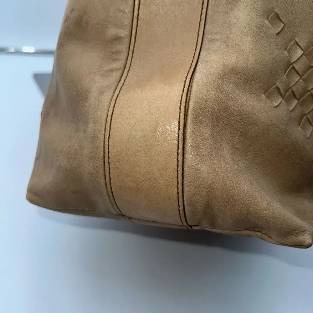 BOTTEGA VENETA Intrecciato Trimmed Nappa Shoulder Bag - Picture 5 of 16